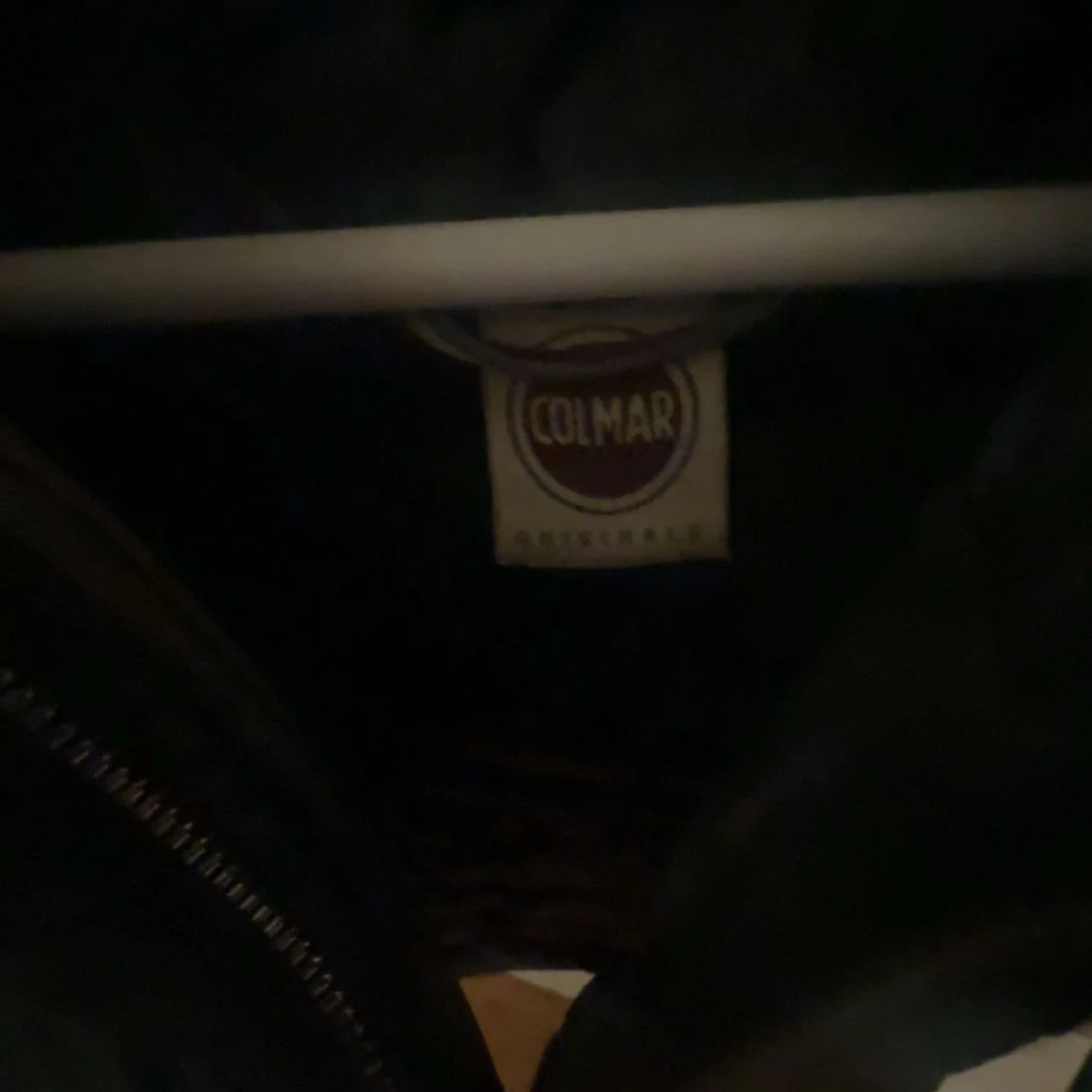 Svart Colmar dunjacka med luva - 2