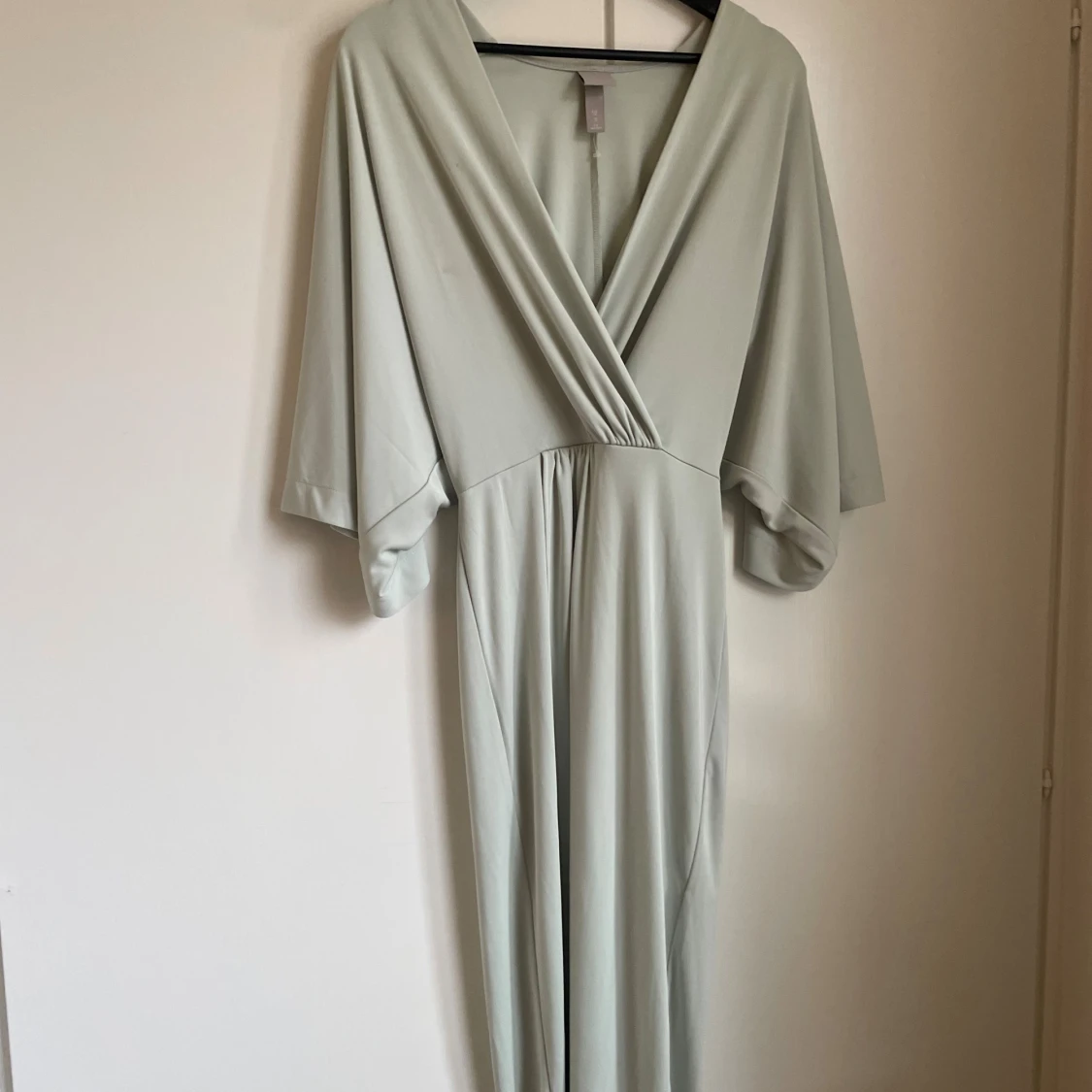 Ljusgrön långklänning  - 1