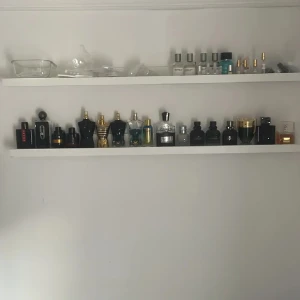 Paryfm - Säljer alla dessa parfymer. Kan sälja vissa ganska billigt. Hör av dig vid frågor och pris. Så kommer vi överens om något!