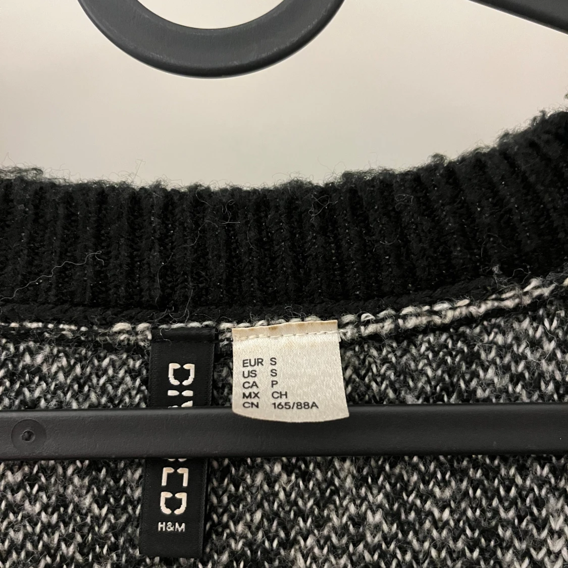 Svartvit rutig kofta från H&M - 3