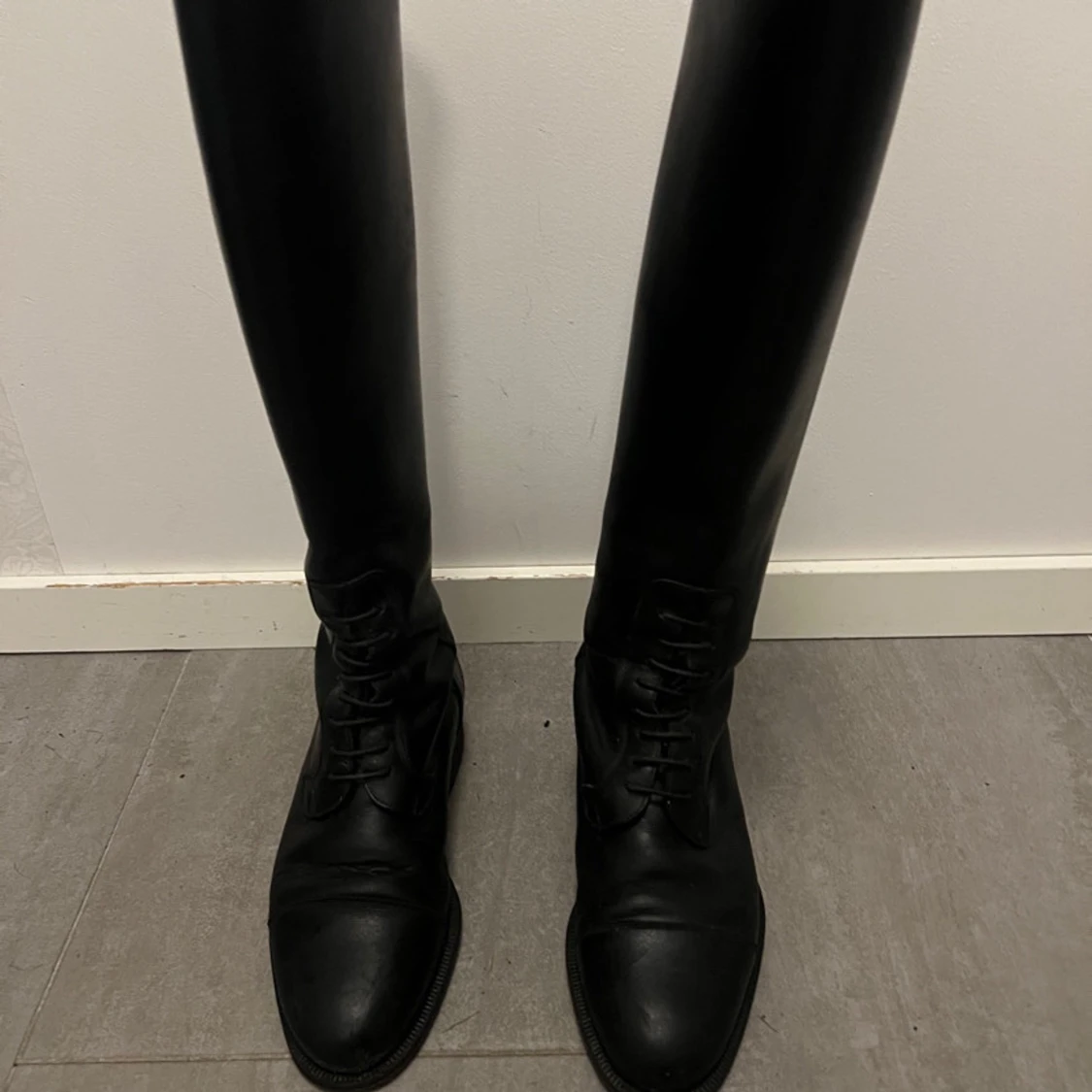 Svarta ridstövlar i skinn - 3