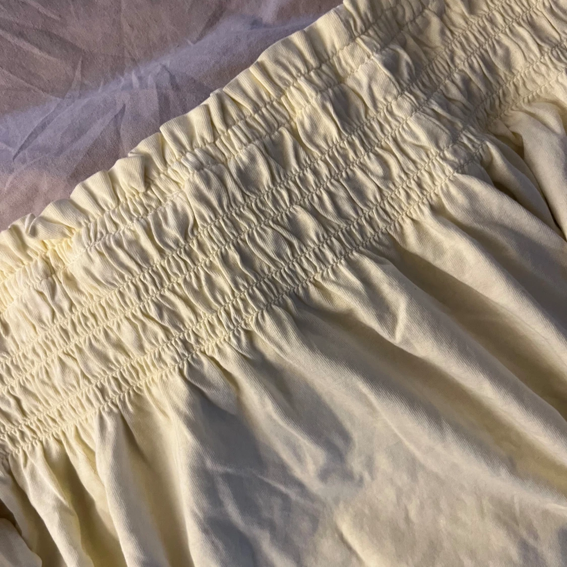 Ljusgul offshoulder topp i bomull från Hm - 1