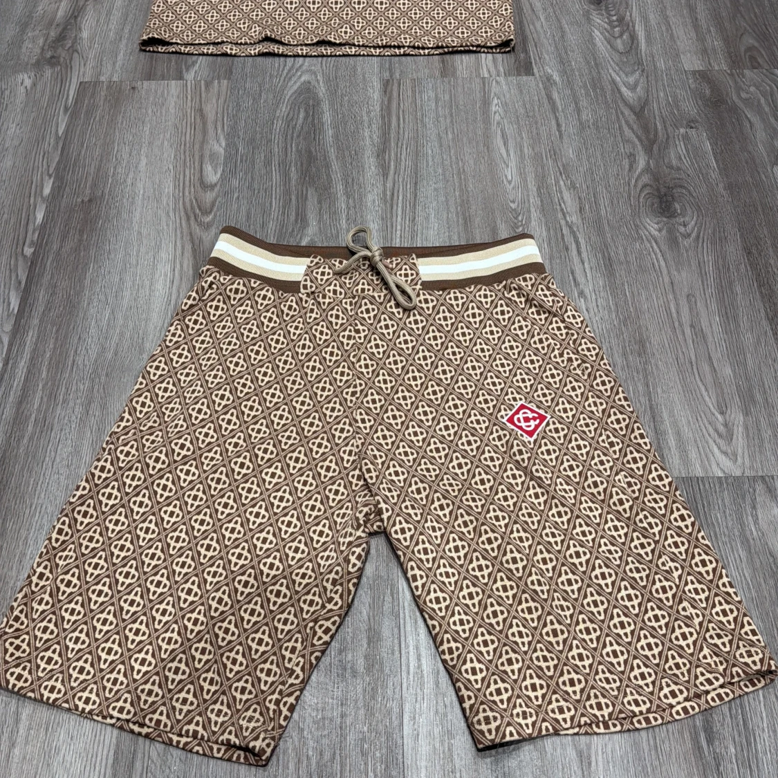 Bruna mönstrade pike & shorts från Casablanca - 2