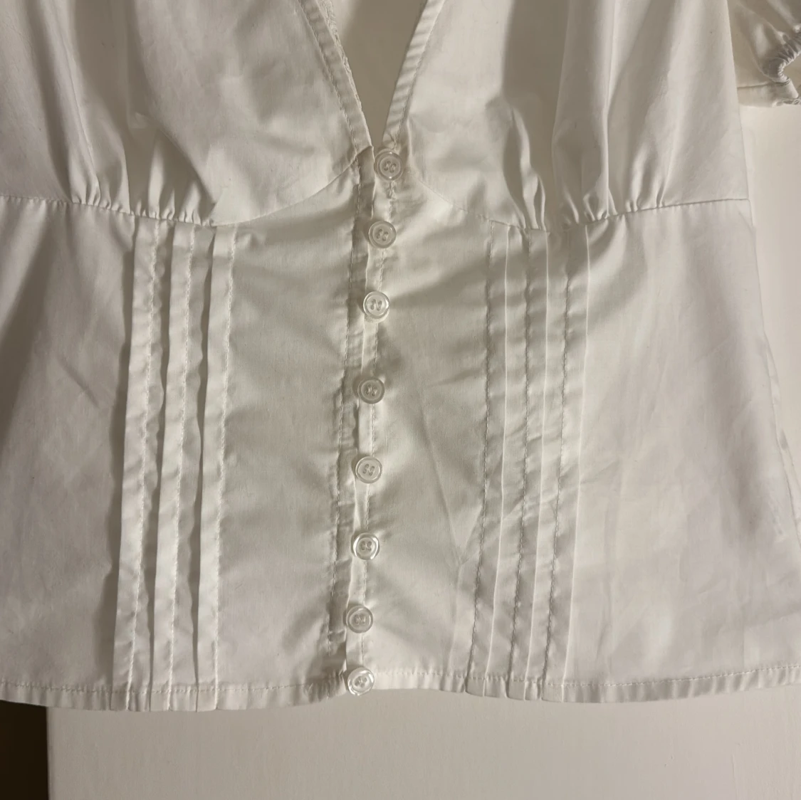 Vit blus med spets  - 1