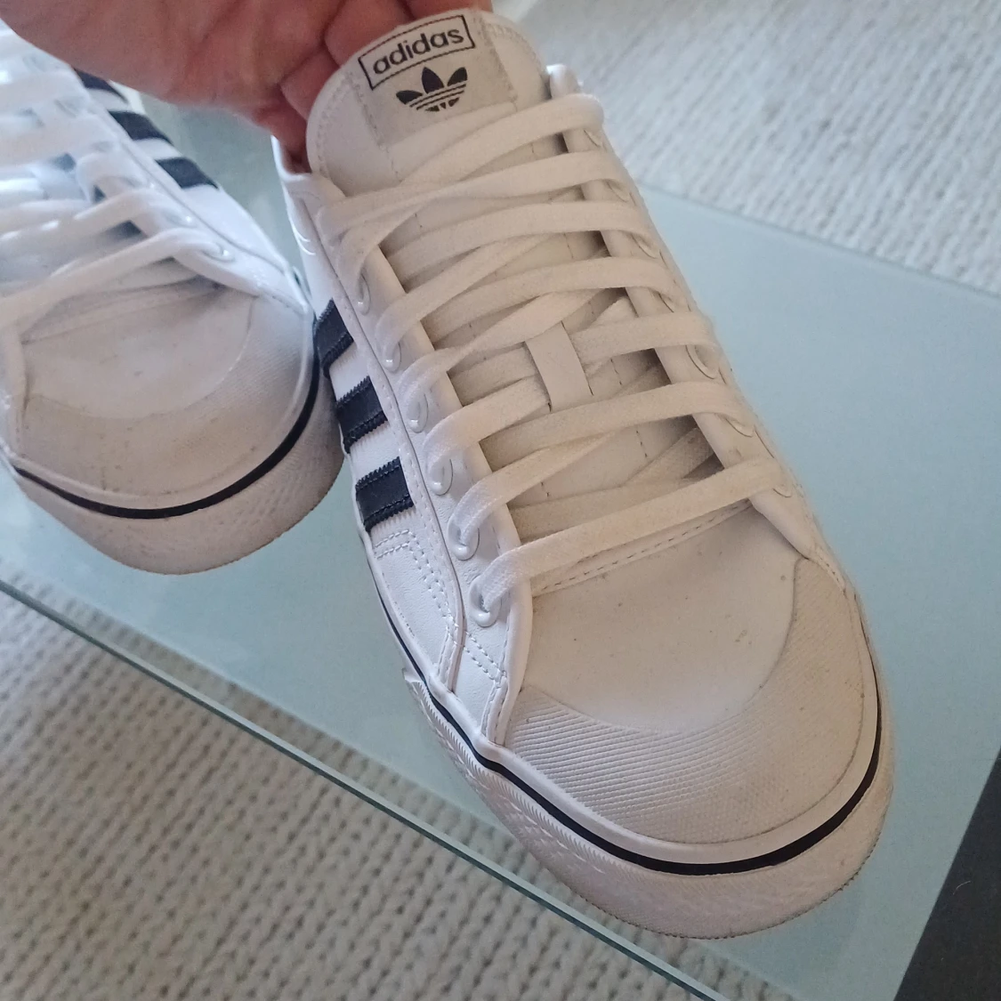 Adidas Nizza vita sneakers med svarta ränder - 3