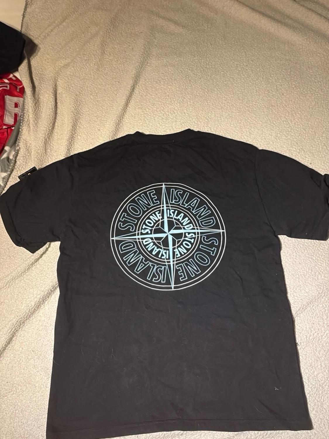 Svart Stone Island t-shirt med tryck storlek S - 2
