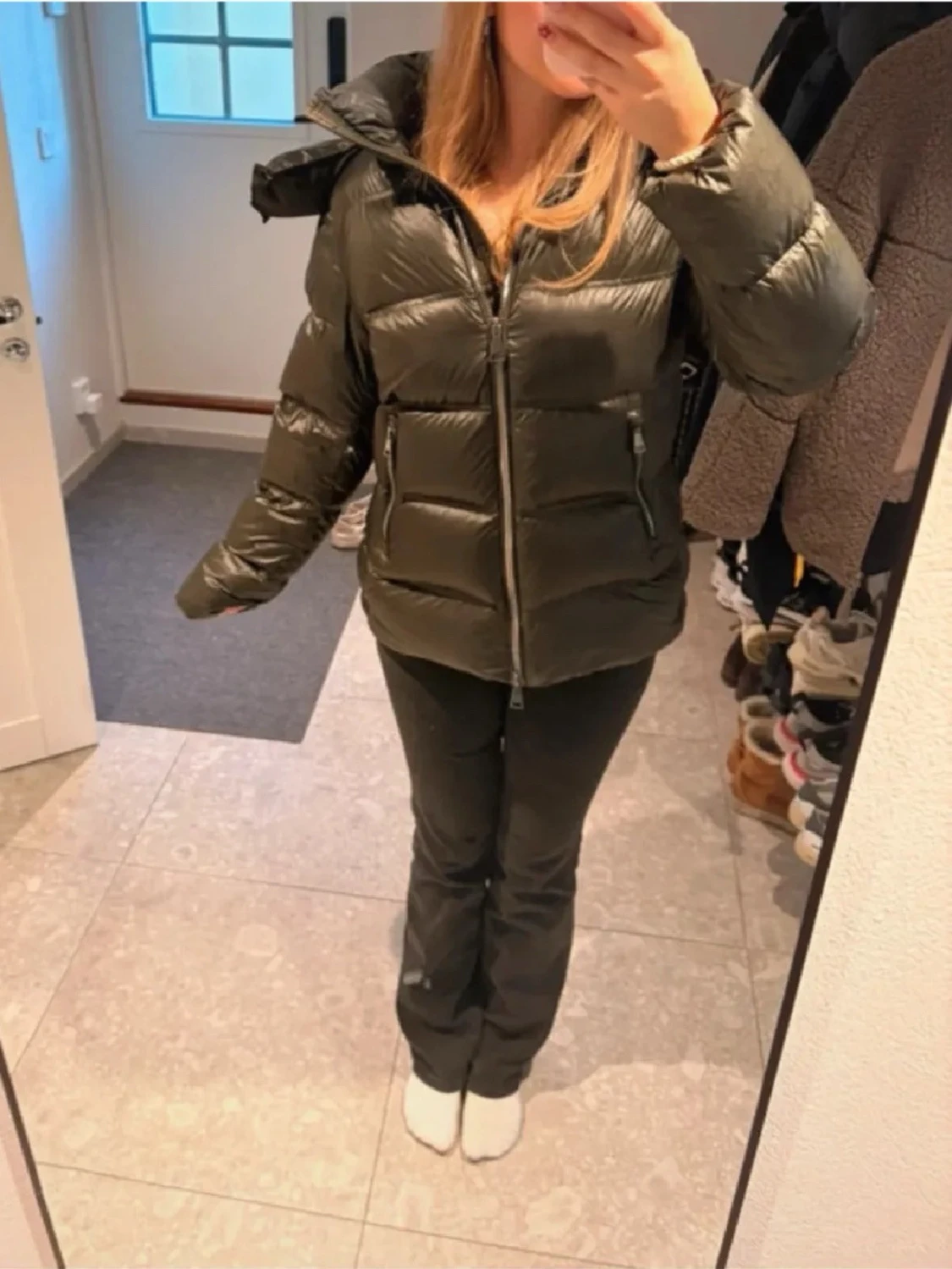 Mörkgrön vinterjacka  - 1