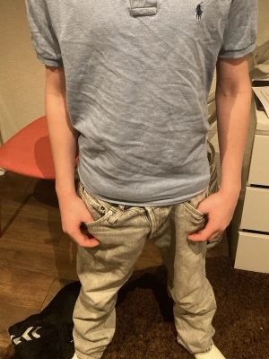 Ljus blå Ralph lauren polo - Säljer en ljusblå Ralph lauren polo i storlek M men passar också S