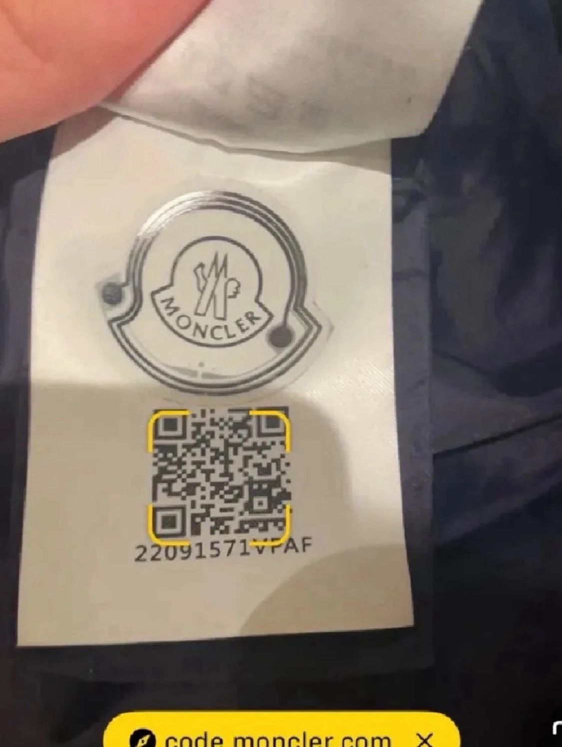 Mörkblå pufferjacka från Moncler - 3