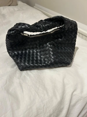 Gina tricot väska  - Super snygg väska💕