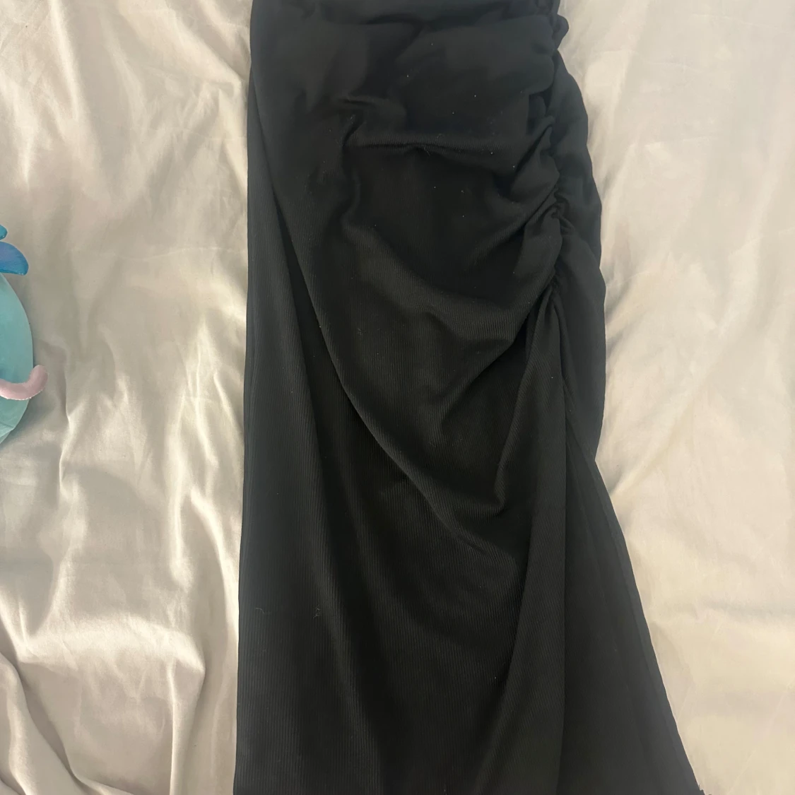 Svart långkjol med slits - 3