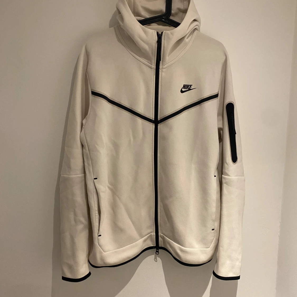 Vit Nike Tech Fleece