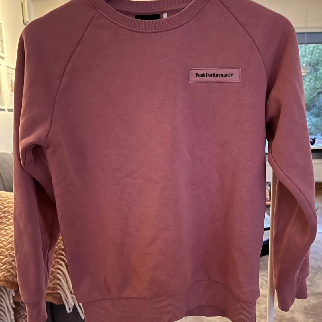 Gullig rosa Peak Performance sweatshirtđ