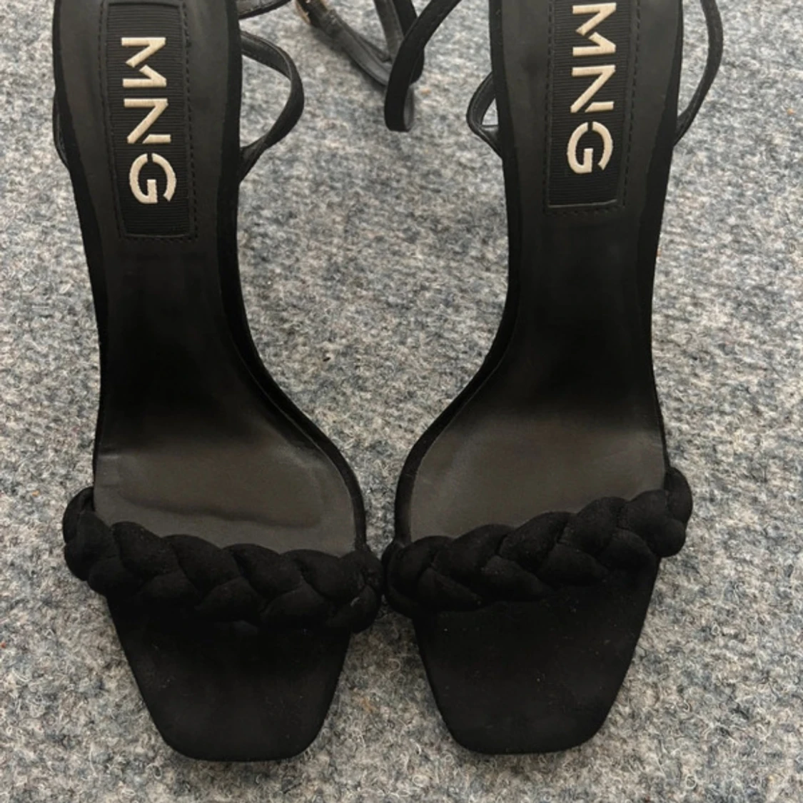 Skitsnygga klackar mango strl 36, ord 699:- - 1