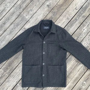 A day’s march Overshirt  - Storlek S. Fint skicka, väldigt lite använd. Skriv vid några funderingar