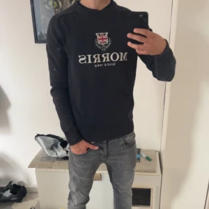  Morris - Säljer en riktigt fet tröja från Morris,  skriv om du har några frågor eller funderingar!!!