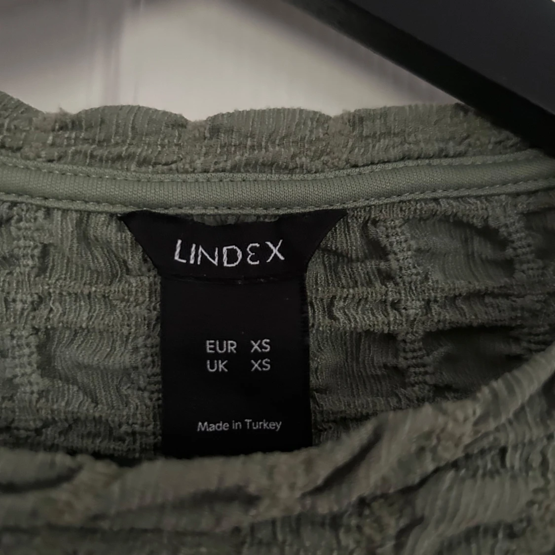 Grön ribbad topp från Lindex XS - 1