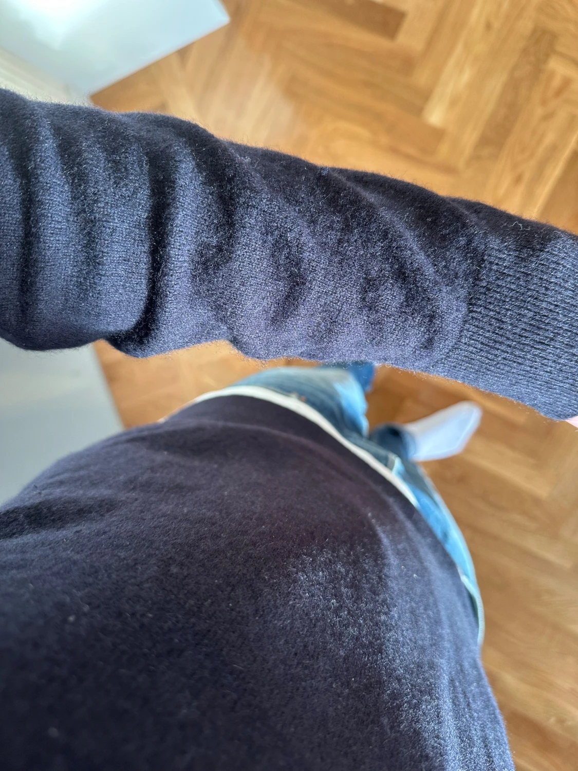 Mörkblå stickad Kashmirtröja - 2