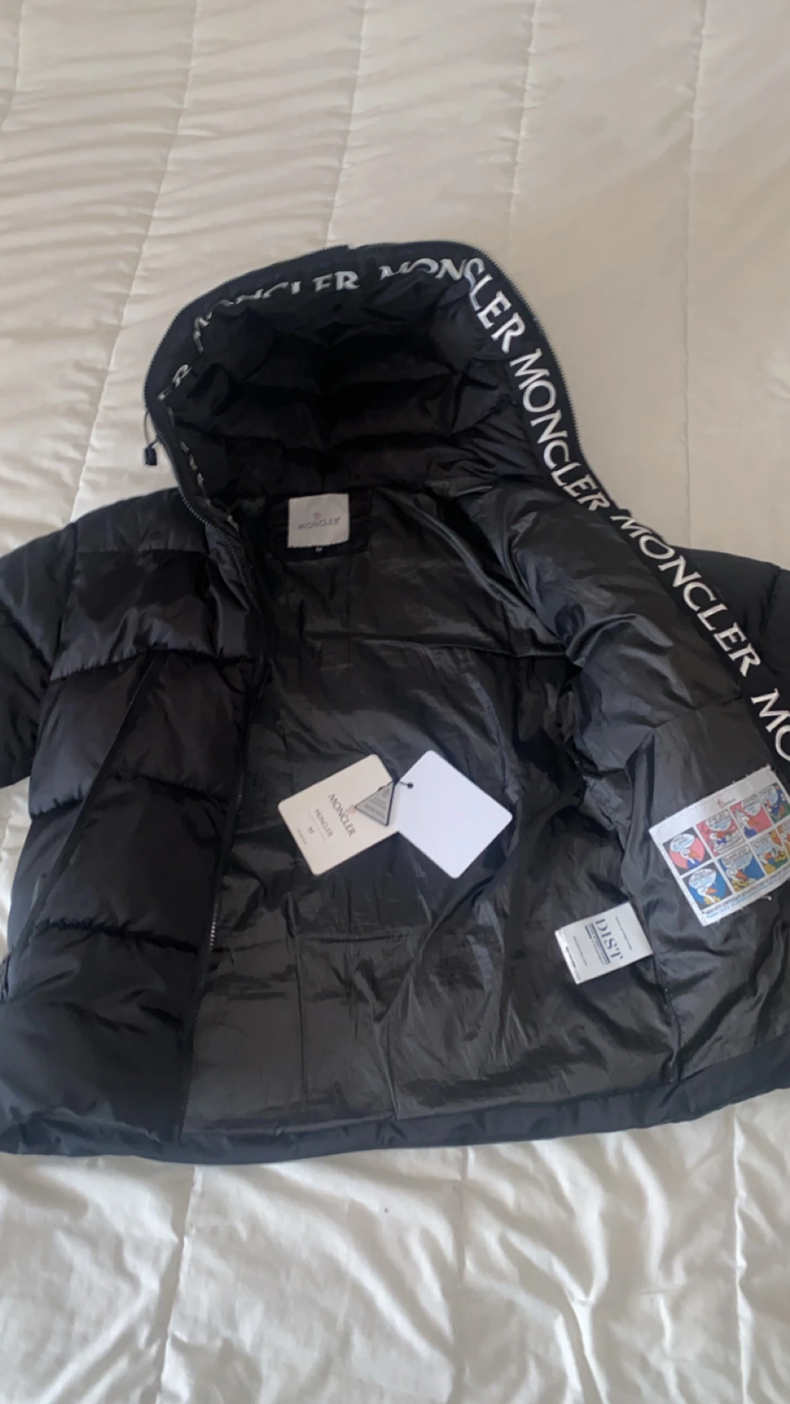Svart Moncler dunjacka - 2