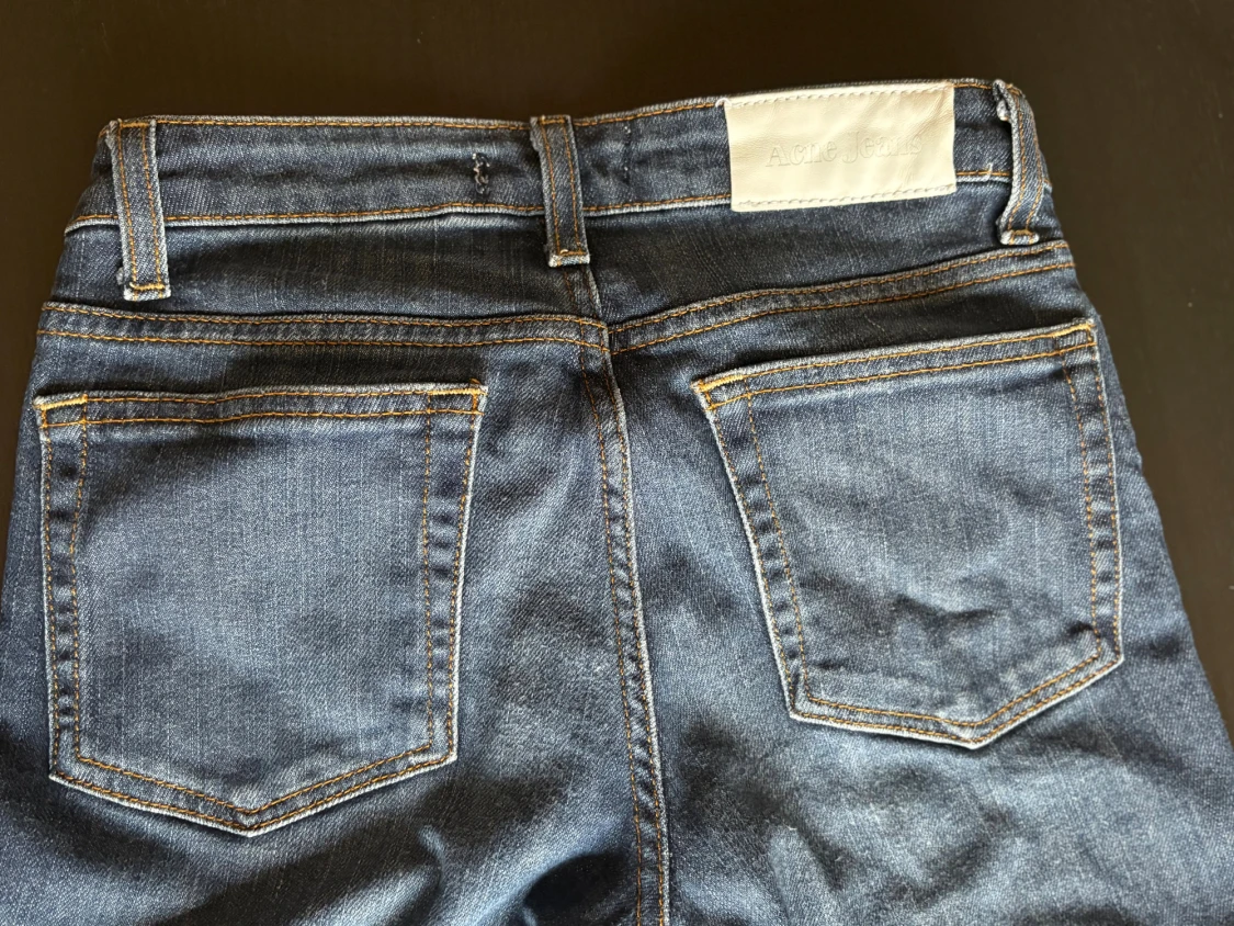 Acne Studios slim fit/straight fit jeans i storlek W26 L32 - 3