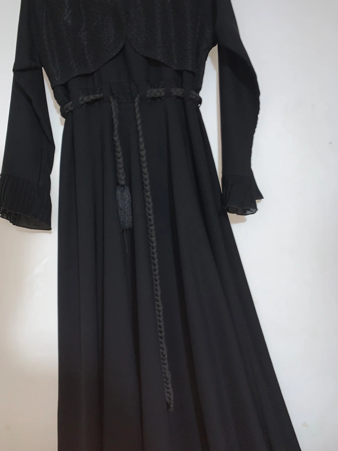 Svart långklänning med snörning - 1
