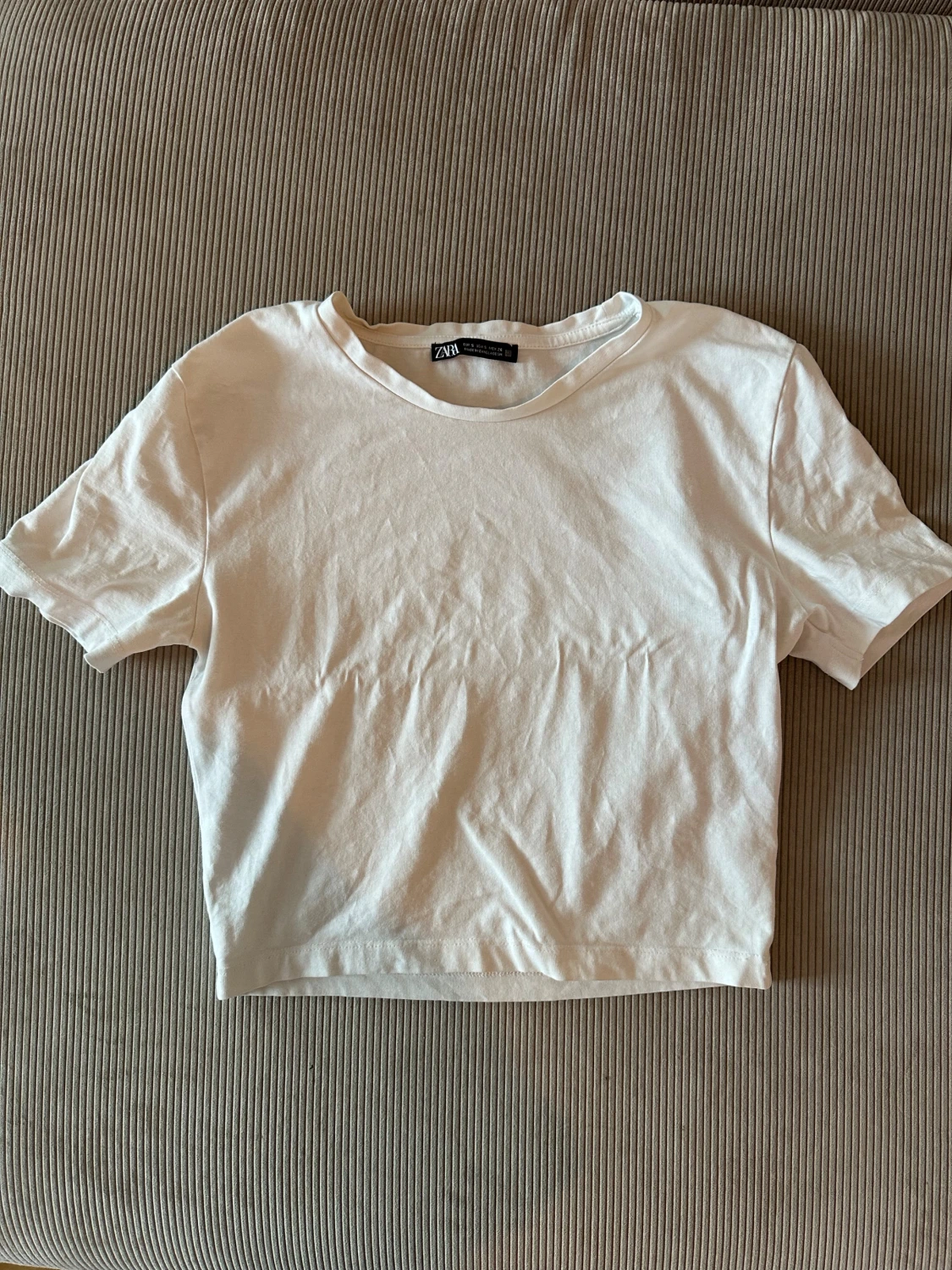 Vit croppad topp från Zara