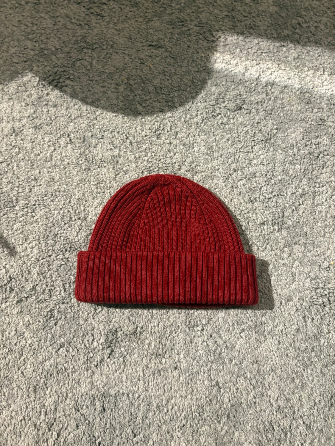 Röd parajumper mössa OANVÄND - 2