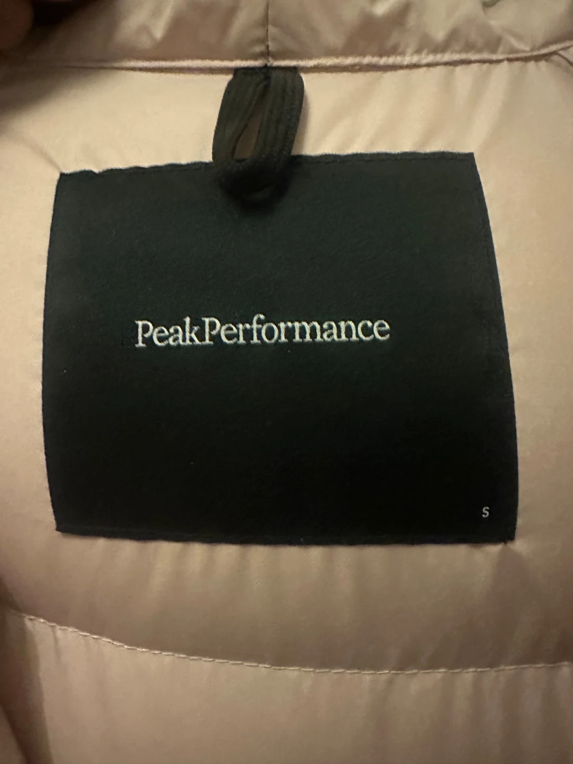 Ljusrosa Peak Performance stella jacket  - 2