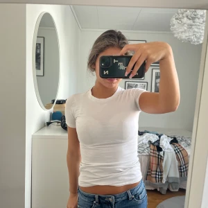 Intimissimi t shirt  - Säljer ytterrligare en t shirt i storlek S från intimissimi! Fint skick och sitter tight. 
