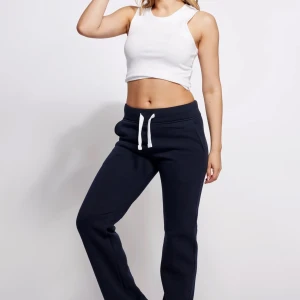 Russemech byxor long leg edition  - Säljer mina mörkblå russemeech mjukis byxor i storlek xxs long leg edition/tall då dem blivit för små. Dem är väldigt väl använda men hittar ingen defekt på dem. Pris kan diskuteras?