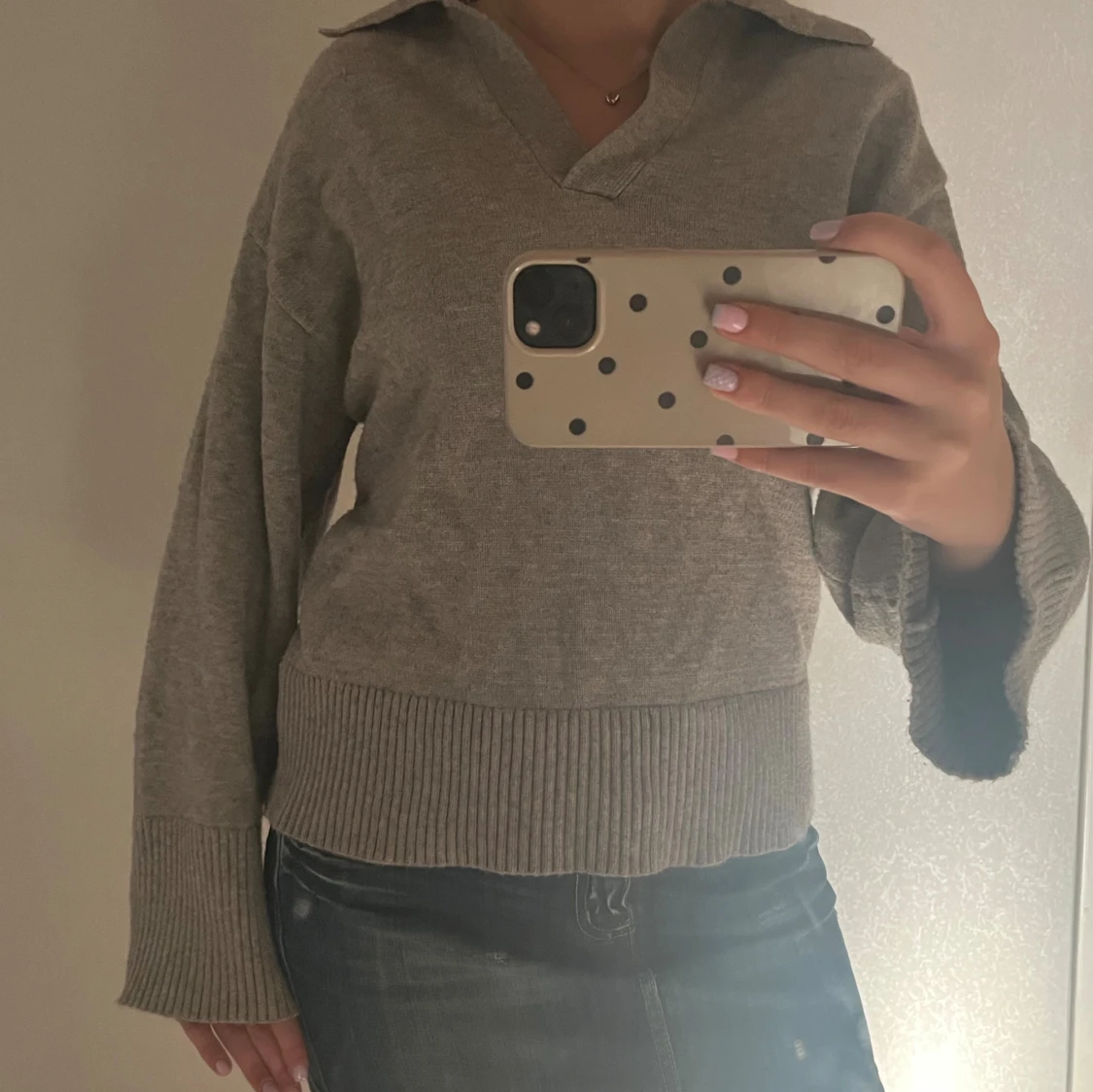 grå stickad tröja från Gina Tricot