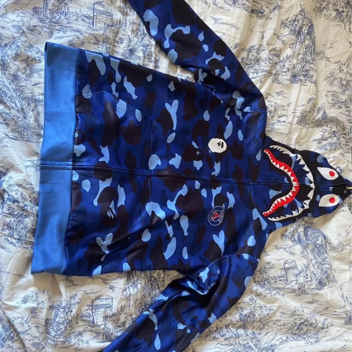 BAPE blå camo hoodie  - 1