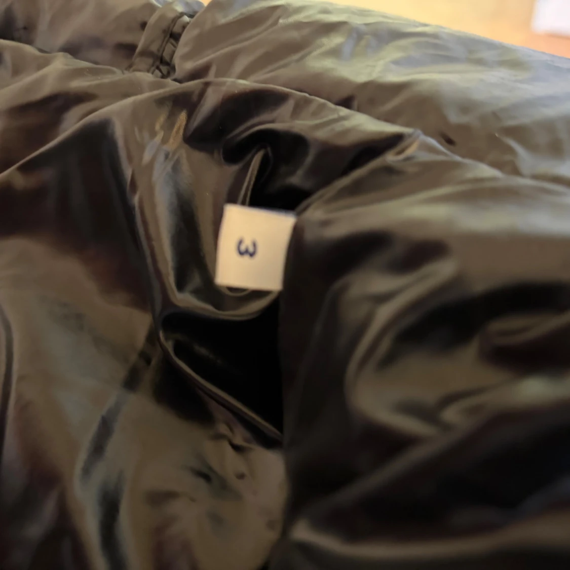 Svart Moncler pufferjacka med huva - 3