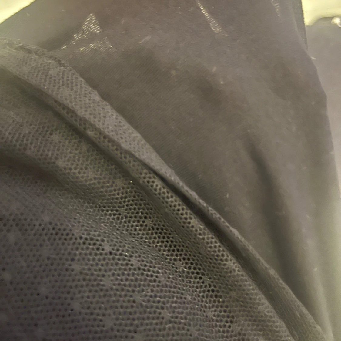 Svart meshblus med prickigt mönster KappAhl - 4