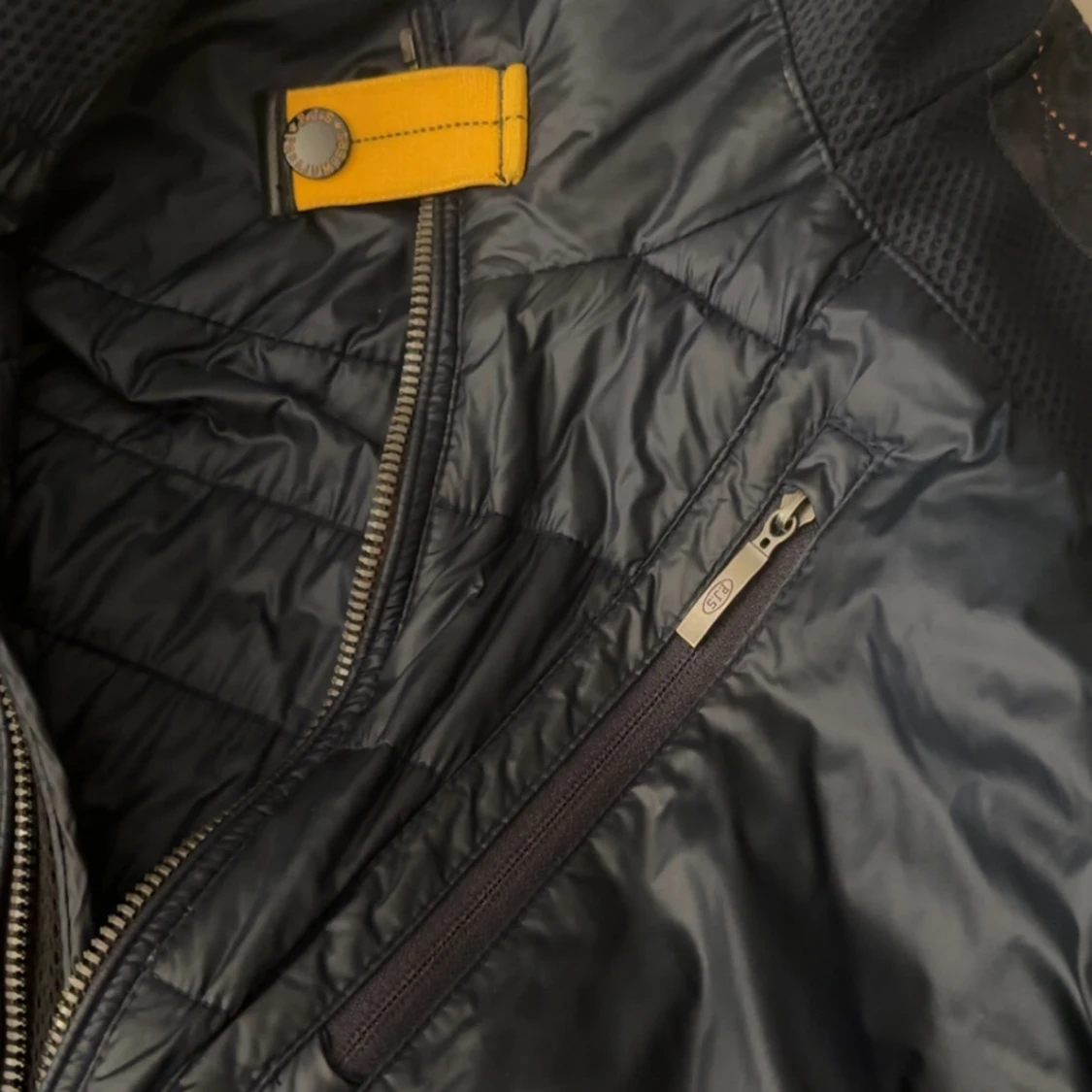 Svart quiltad dunväst Parajumpers XL - 2