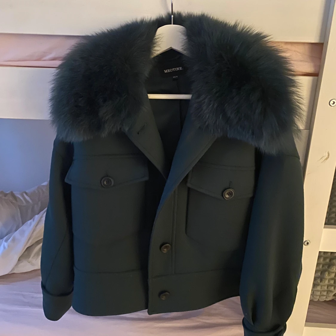 Mörkgrön pälsjacka från Meotine - 4