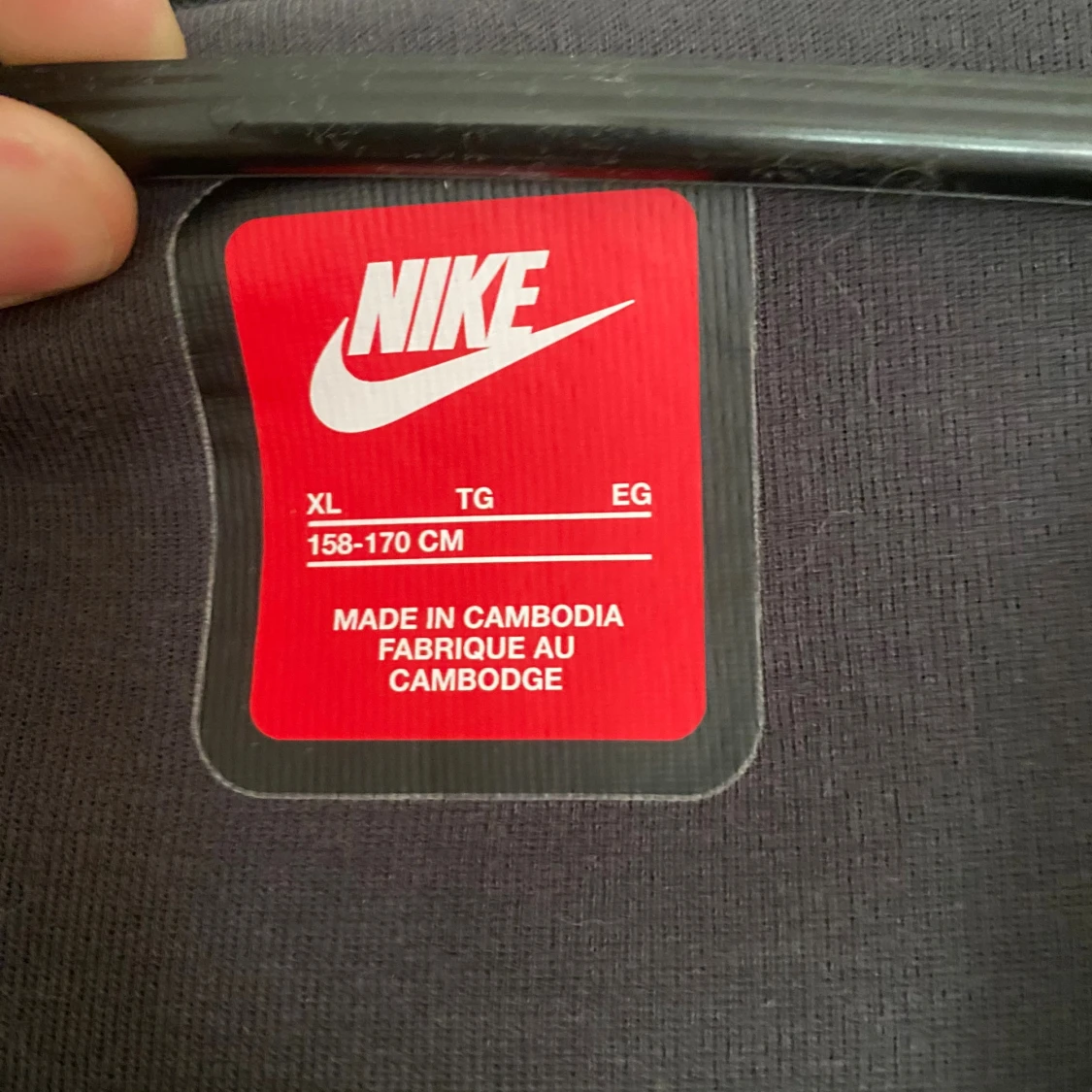 Mörkgrå hoodie från Nike XL - 1