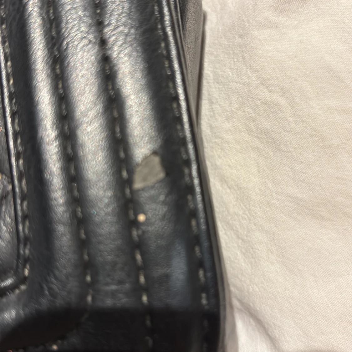 Svart väska med kedja - 2