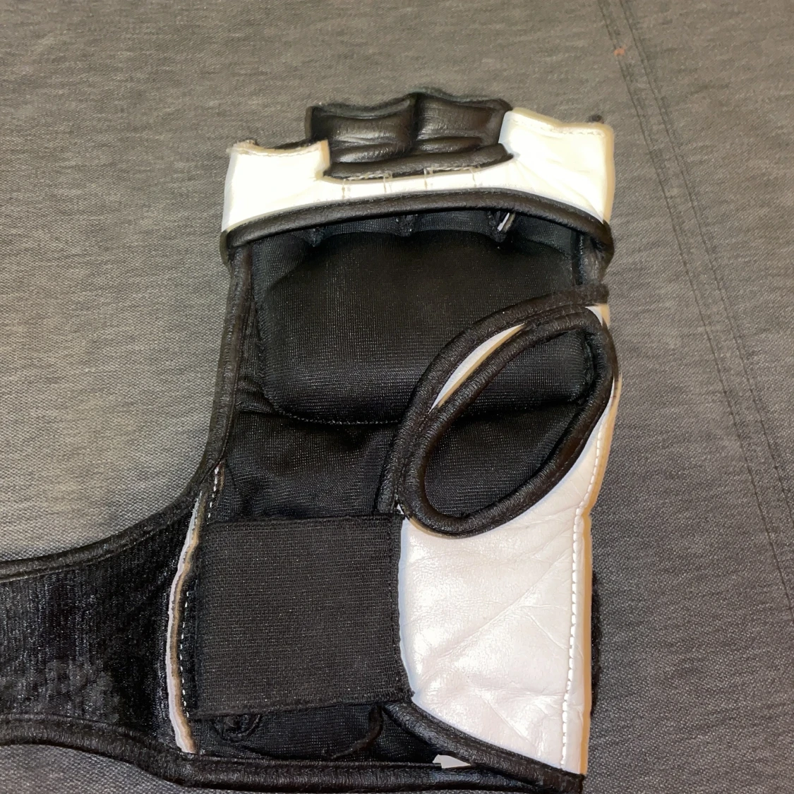 Kenka Limited Edition MMA-handskar - 2