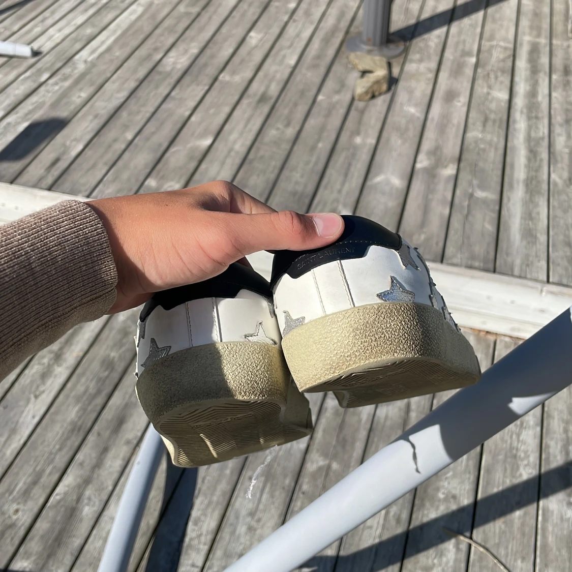 Saint Laurent vita sneakers med stjärnor - 2