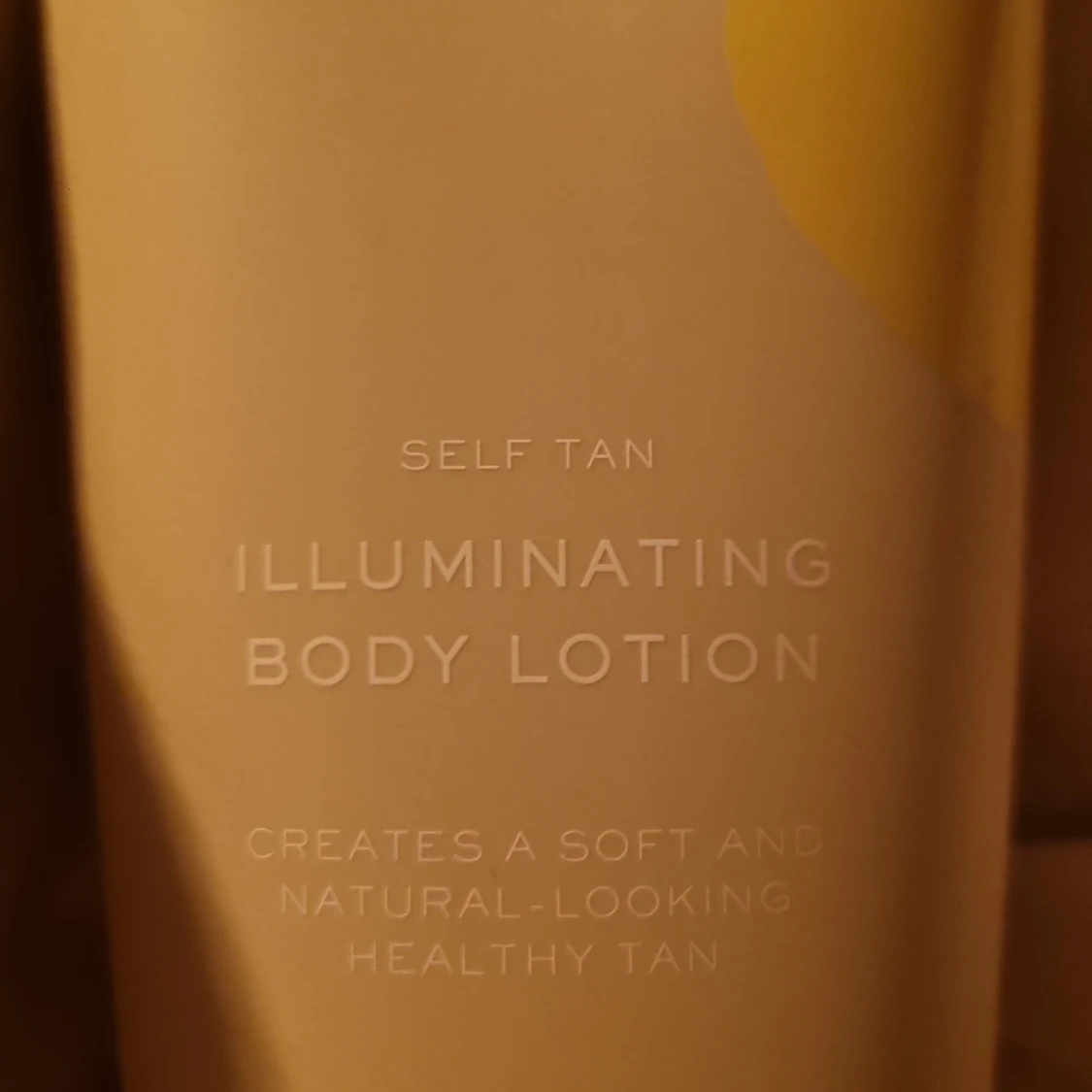 Sunny Stories Illuminating Body Lotion - 1