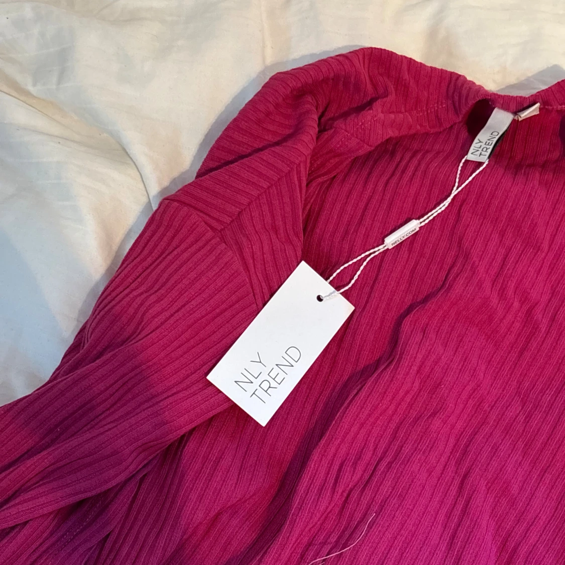 Rosa lång midi kjol med tillhörande topp och kofta - 2