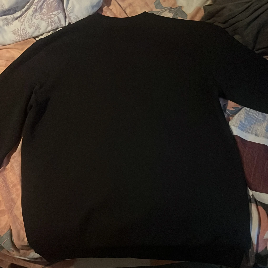 Svart BOSS sweatshirt med guldtryck - 1