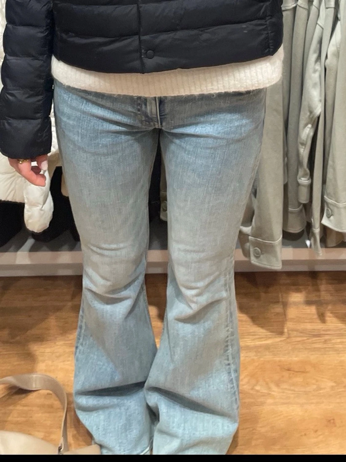 Bootcut ljusblå jeans  - 4