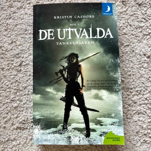 De utvalda -Tankeläsaren  - pocketbok, del 1!! säljer även massor av andra böcker!!