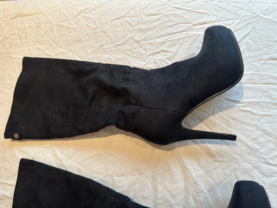 Nya Svarta höga stövlar med klack stl 38 - 2