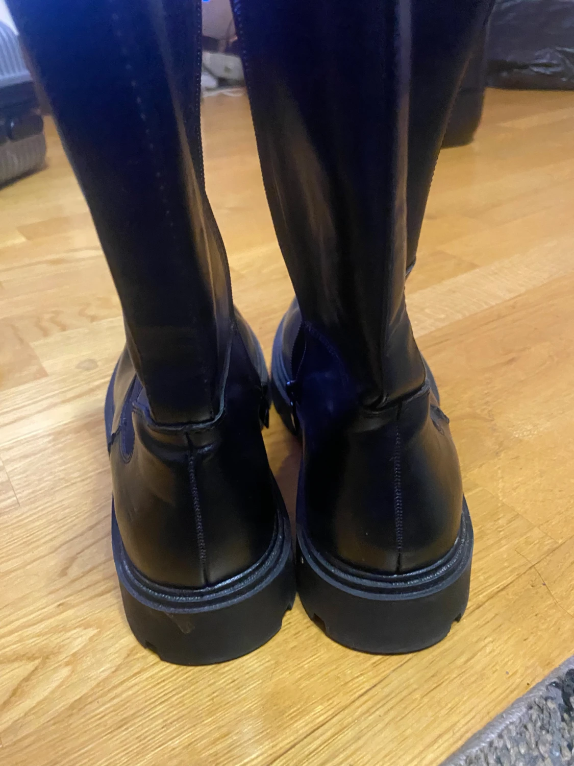 Svarta chunky boots i skinn - 1