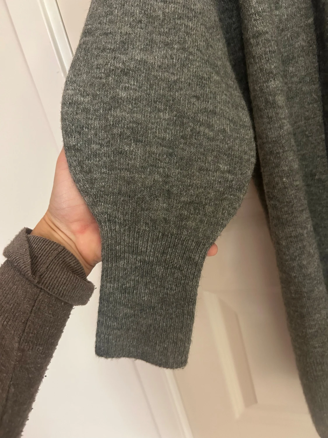 Ny! Grå lång kofta stickad  från H&M Stl xs - 2