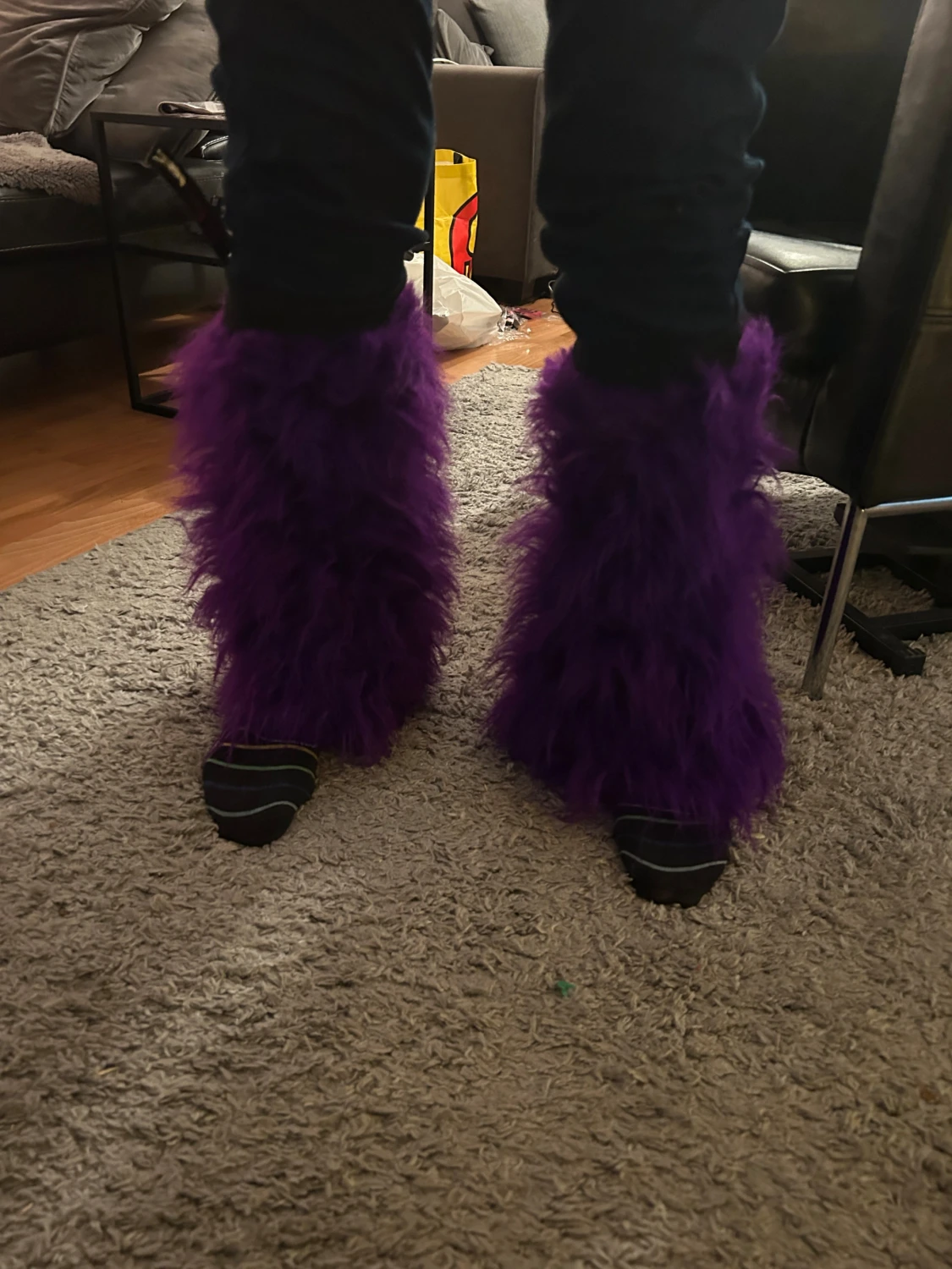 Lila fluffiga benvärmare - 2