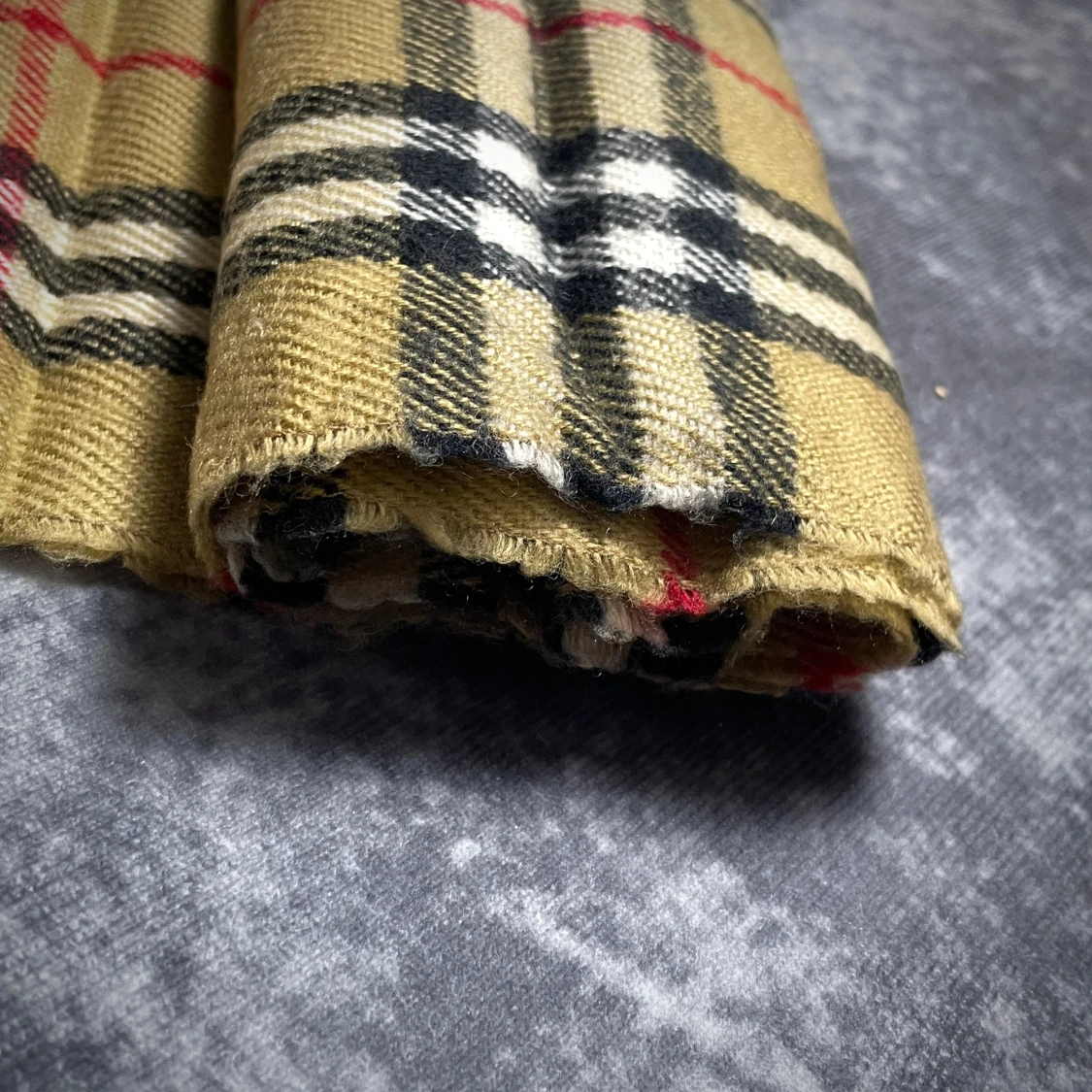 Rutig halsduk från Burberry i ull - 3